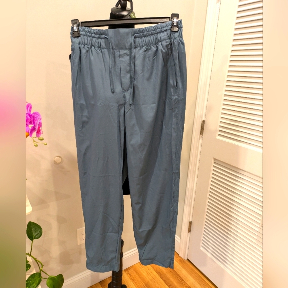 Men's Size Small Pants New with Tag